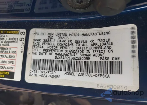 2006 Toyota Corolla S z USA, uszkodzony, nr VIN 1NXBR32E66Z590095